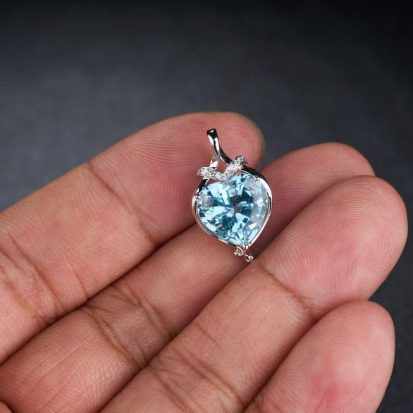 14k Gold 3.76 Ct Natural Aquamarine & Diamond Pendant( Without Chain ) - 6