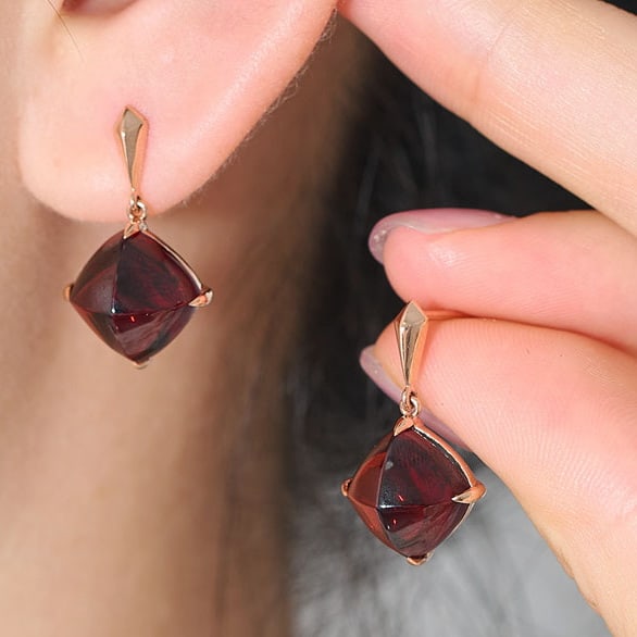 14k Gold 10.78 Ct Natural Garnet Earrings - 4