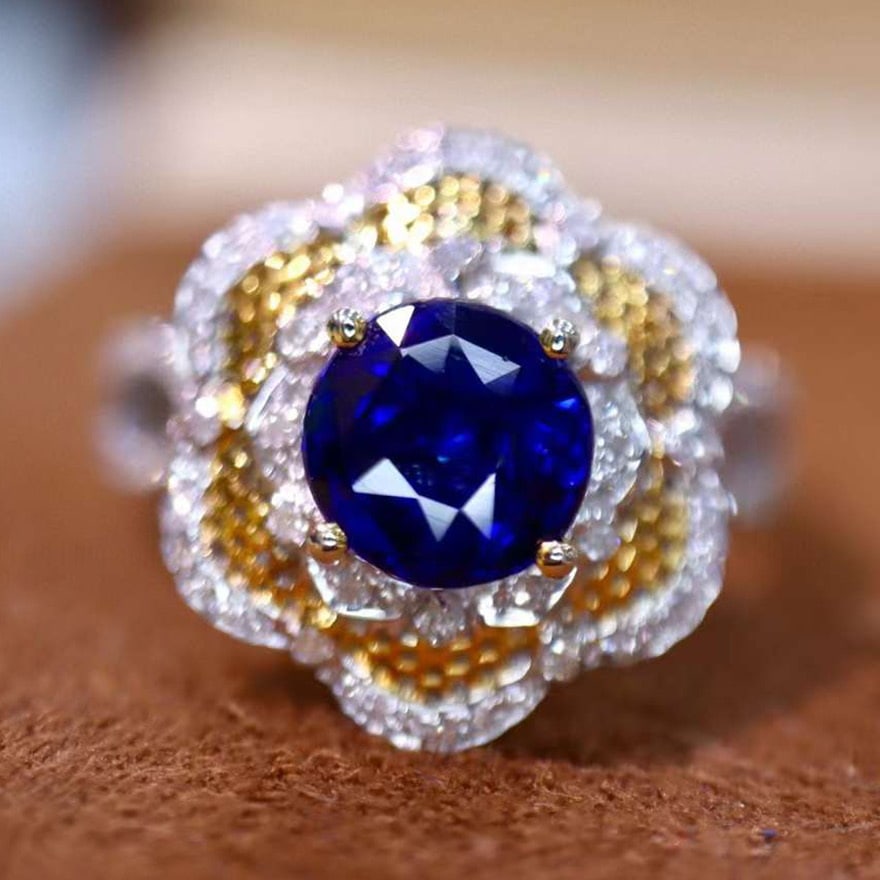 14k Gold 2.31 Ctw Natural Sapphire & Diamond Ring: Ref:231038043 // gold content:14k gold // ring size:7. 25us // // main gemstone:sapphire // shape:round // carat weight:2. 0ct // color:blue // treatment:natural // cut grade:g // // adjacent gemstone