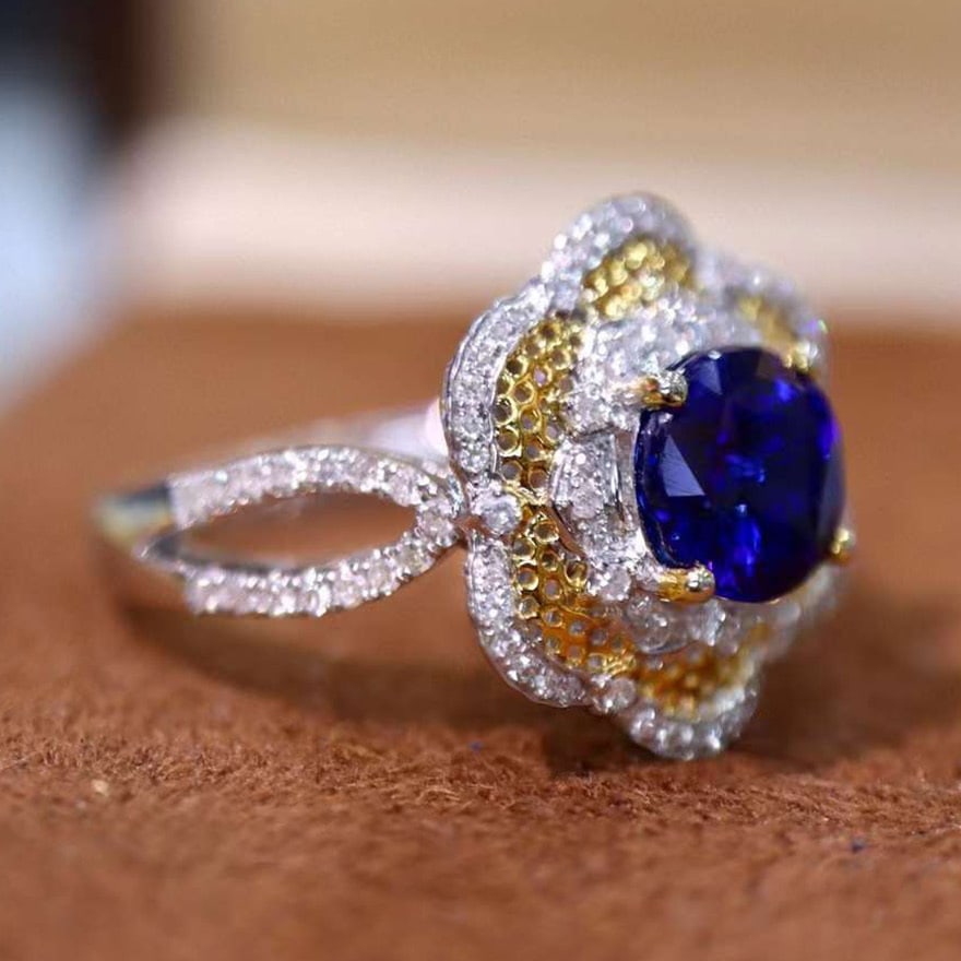14k Gold 2.31 Ctw Natural Sapphire & Diamond Ring - 2