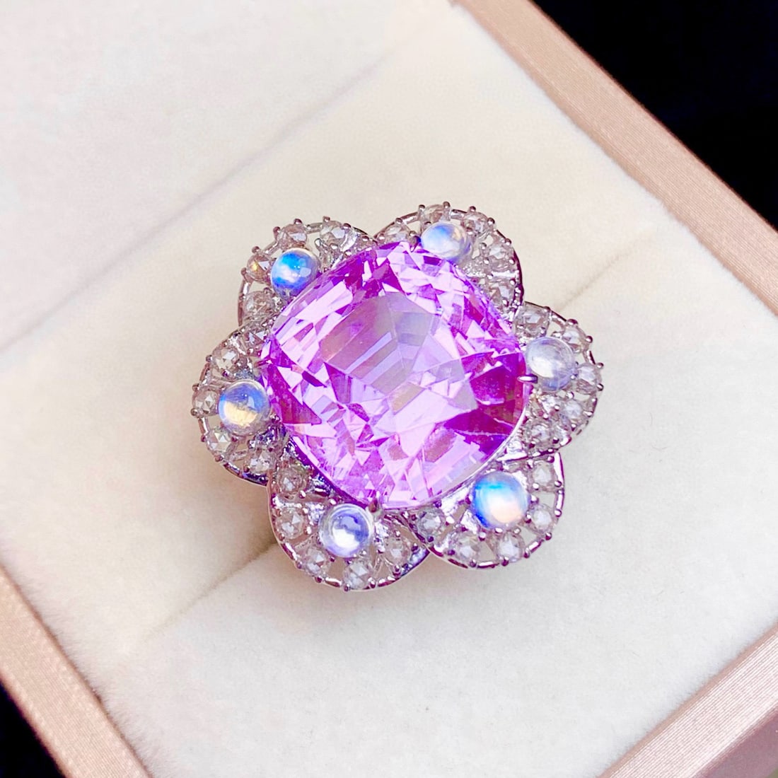 14k Gold 20.5 Ct Natural Kunzite & Moonstone Ring - 3