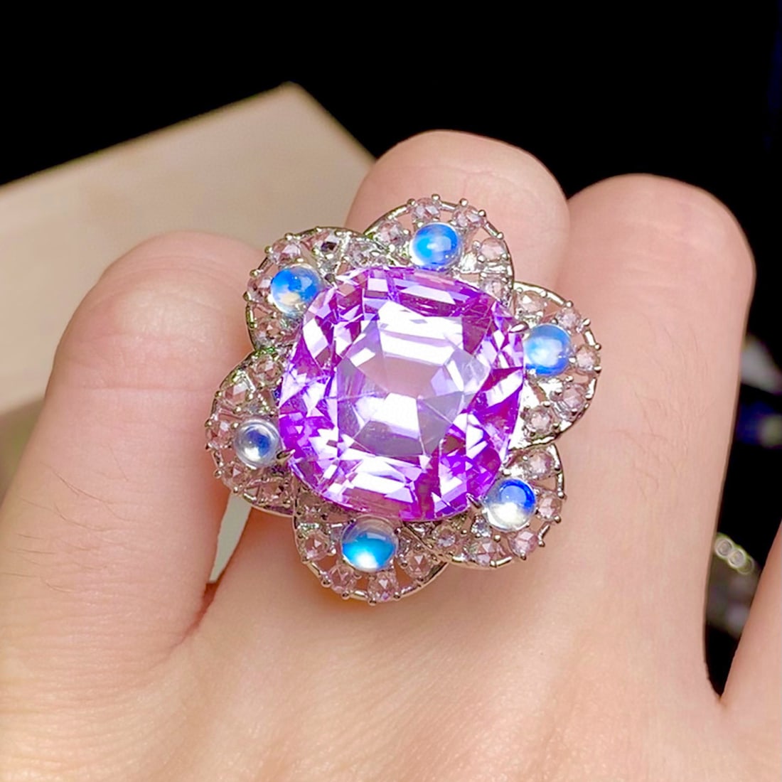 14k Gold 20.5 Ct Natural Kunzite & Moonstone Ring - 5