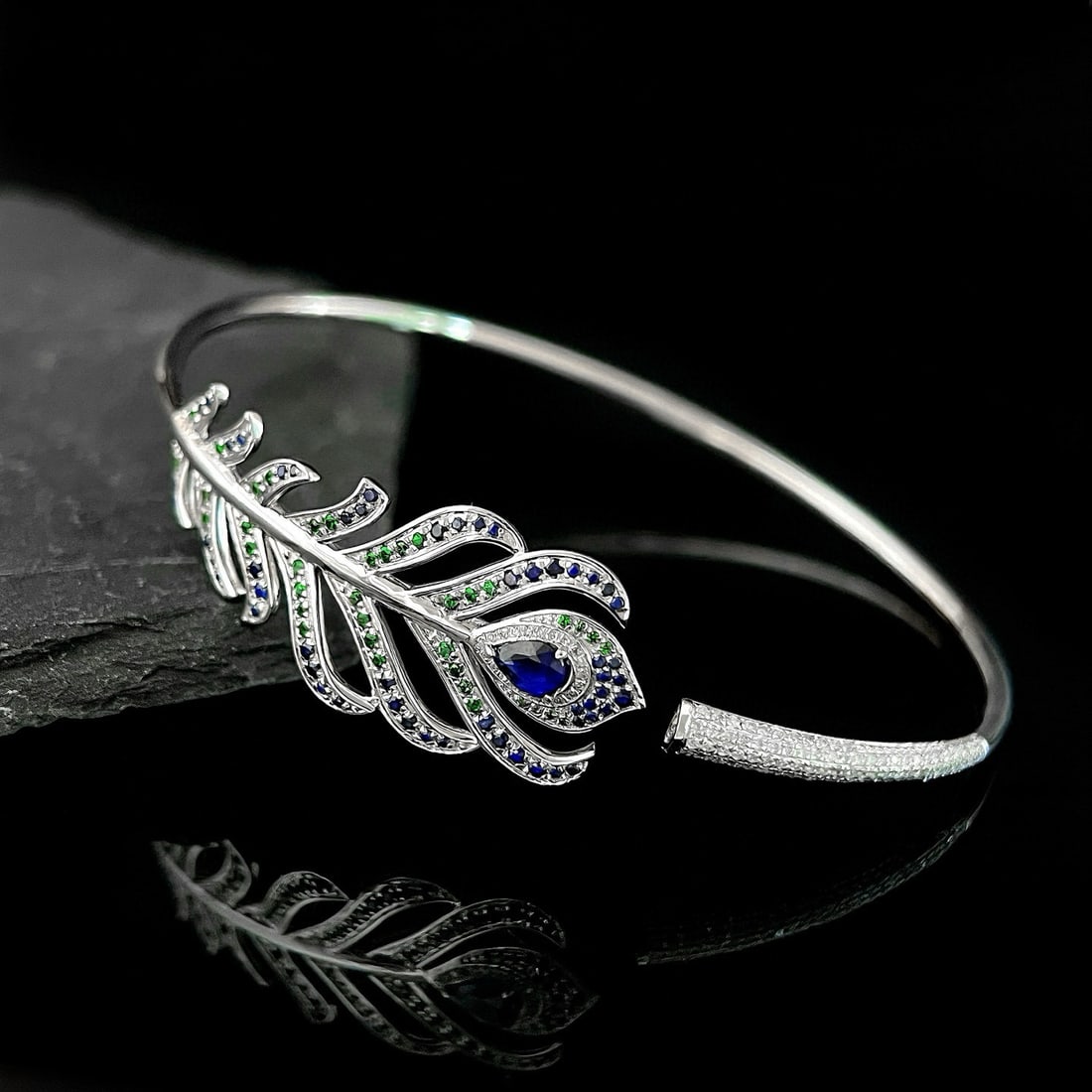 14k Gold 1.25 Ctw Natural Sapphire & Tsavorite & Diamond Bangle - 5