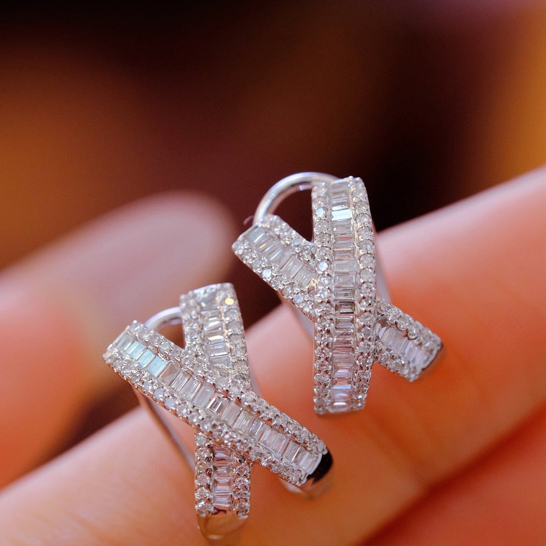 14k Gold 0.6 Ct Natural H Diamond Earrings - 4