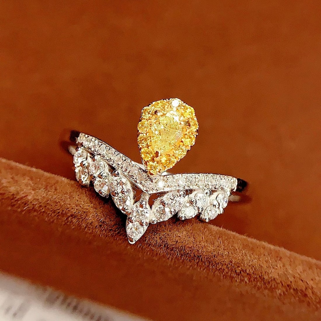 14k Gold 0.28 Ct Natural Yellow Diamond & Diamond Ring: Ref:231038102 // gold content:14k gold // ring size:7. 25us // // main gemstone:yellow diamond // shape:pear // carat weight:0. 28ct // color:yellow // treatment:natural // // adjacent gemstone 2 : di