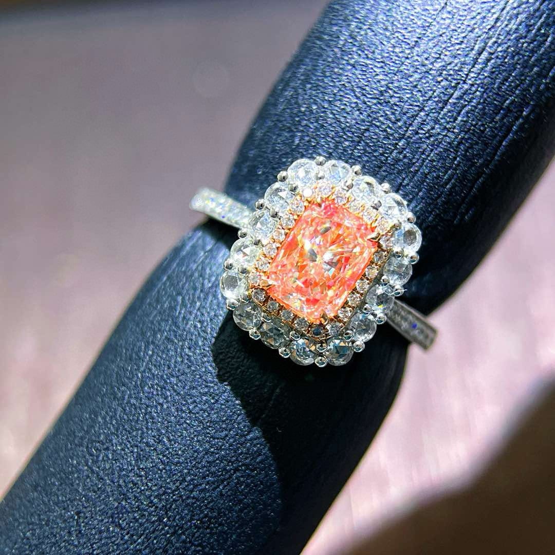 14k Gold 1.00 Ct Natural Pink Diamond & Diamond Ring - 3