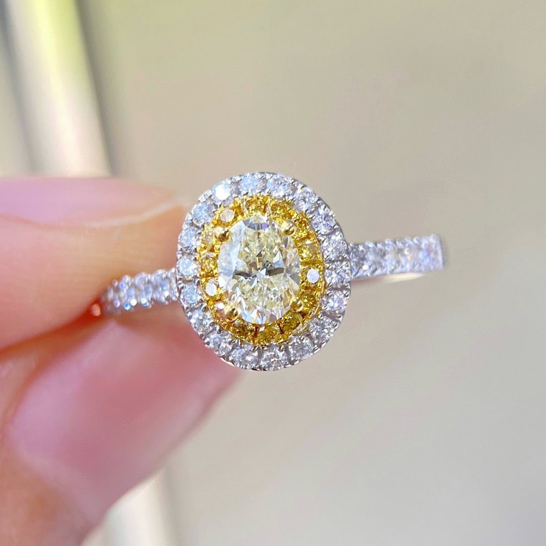 14k Gold 0.82 Ctw Natural Yellow Diamond & Diamond Ring - 2
