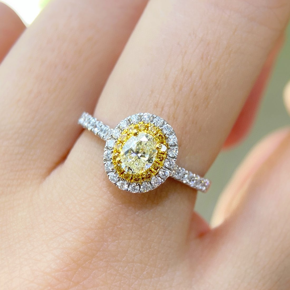 14k Gold 0.82 Ctw Natural Yellow Diamond & Diamond Ring - 3