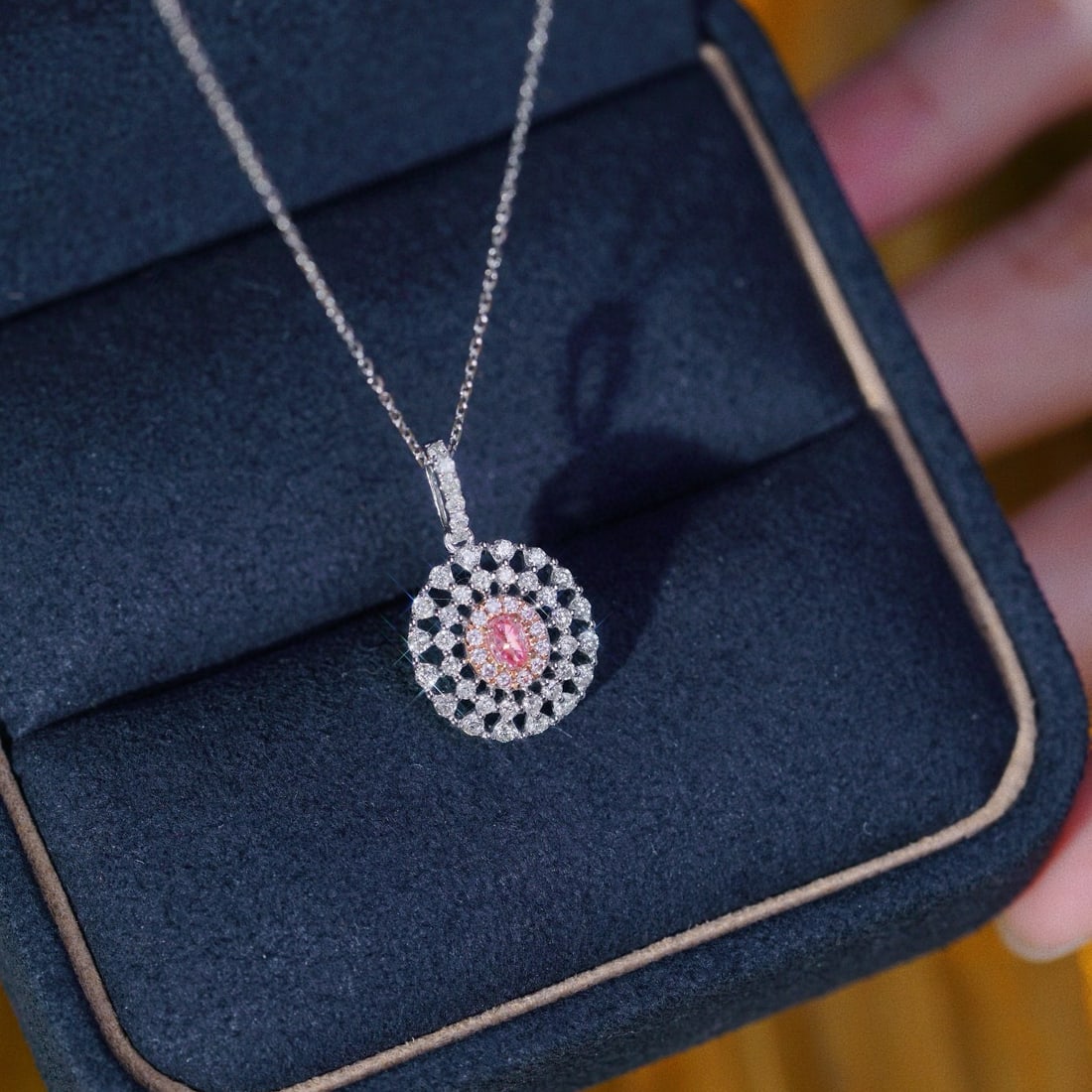 14k Gold 0.55 Ct Natural Color Diamond Pendant( Without Chain ): Ref:231038154 // gold content:14k gold // main gemstone:diamond // shape:multiply // carat weight:0. 55ct // clarity grade:vs-si // color:color // treatment:natural // Condition: New Low Estimate: