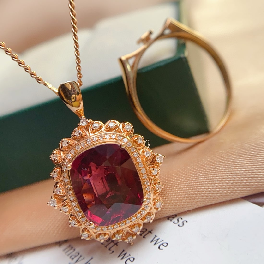 14k Gold 3.50 Ct Natural Tourmaline & Diamond Ring/pendant( Without Chain ) - 4