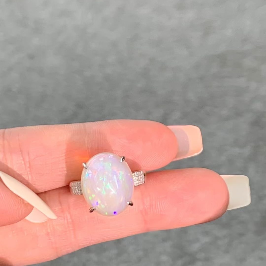 14k Gold 5.8 Ct Natural Opal & Diamond Ring - 3