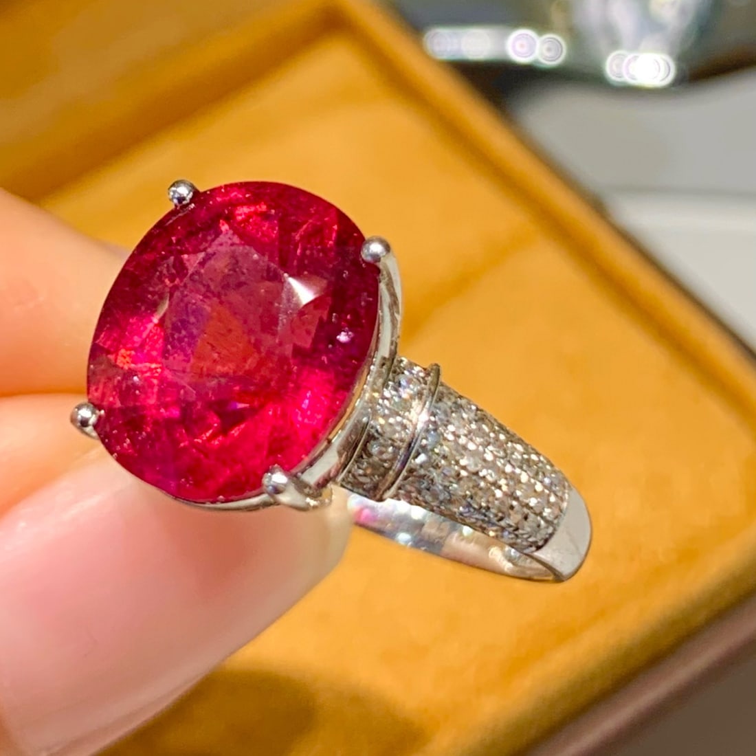14k Gold 5.8 Ct Natural Tourmaline & Diamond Ring - 3