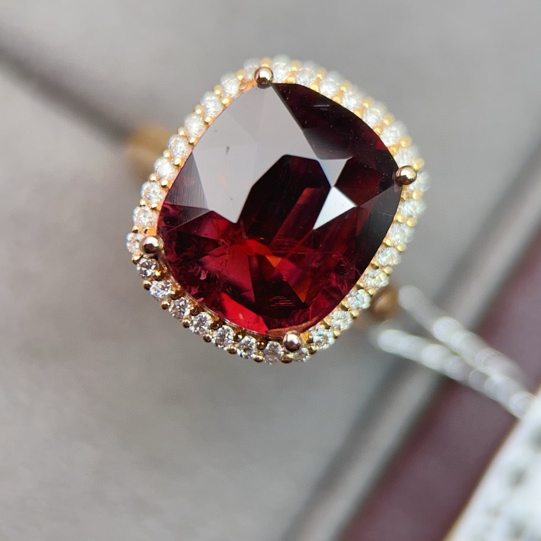 14k Gold 5.7 Ct Natural Tourmaline & Diamond Ring - 6