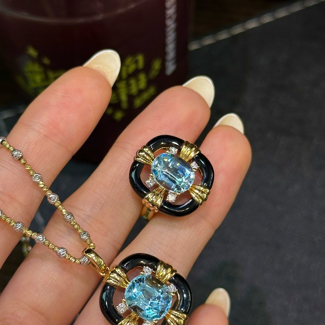 14k Gold 6.88 Ctw Natural Aquamarine & Diamond Jewelry Set: Ref:231038249 // gold content:14k gold // ring size:7. 25us // // pendant(without chain) // main gemstone:aquamarine // shape:oval // carat weight:4. 09ct // color:santa maria color //