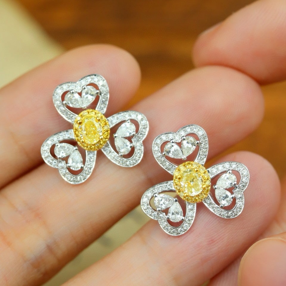 14k Gold 1.36 Ctw Natural Yellow Diamond & Diamond Earrings: Ref:231038262 // gold content:14k gold // main gemstone:yellow diamond // shape:oval // carat weight:0. 4ct // color:yellow // treatment:natural // // adjacent gemstone 2 : diamond // shape:multiply
