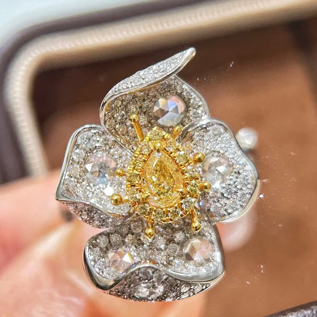 14k Gold 1.58 Ctw Natural Yellow Diamond & Diamond & Flowers Ring: Ref:231038265 // gold content:14k gold // ring size:7. 25us // // main gemstone:yellow diamond // shape:pear // carat weight:0. 39ct // color:yellow // treatment:natural // // adjacent gemstone 2 :