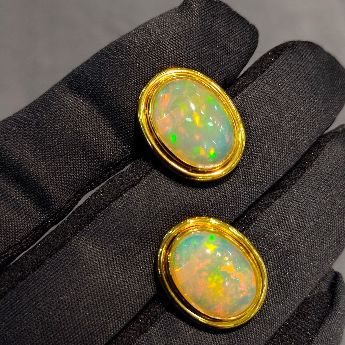 14k Gold 6.43 Ct Natural Opal Earrings - 3