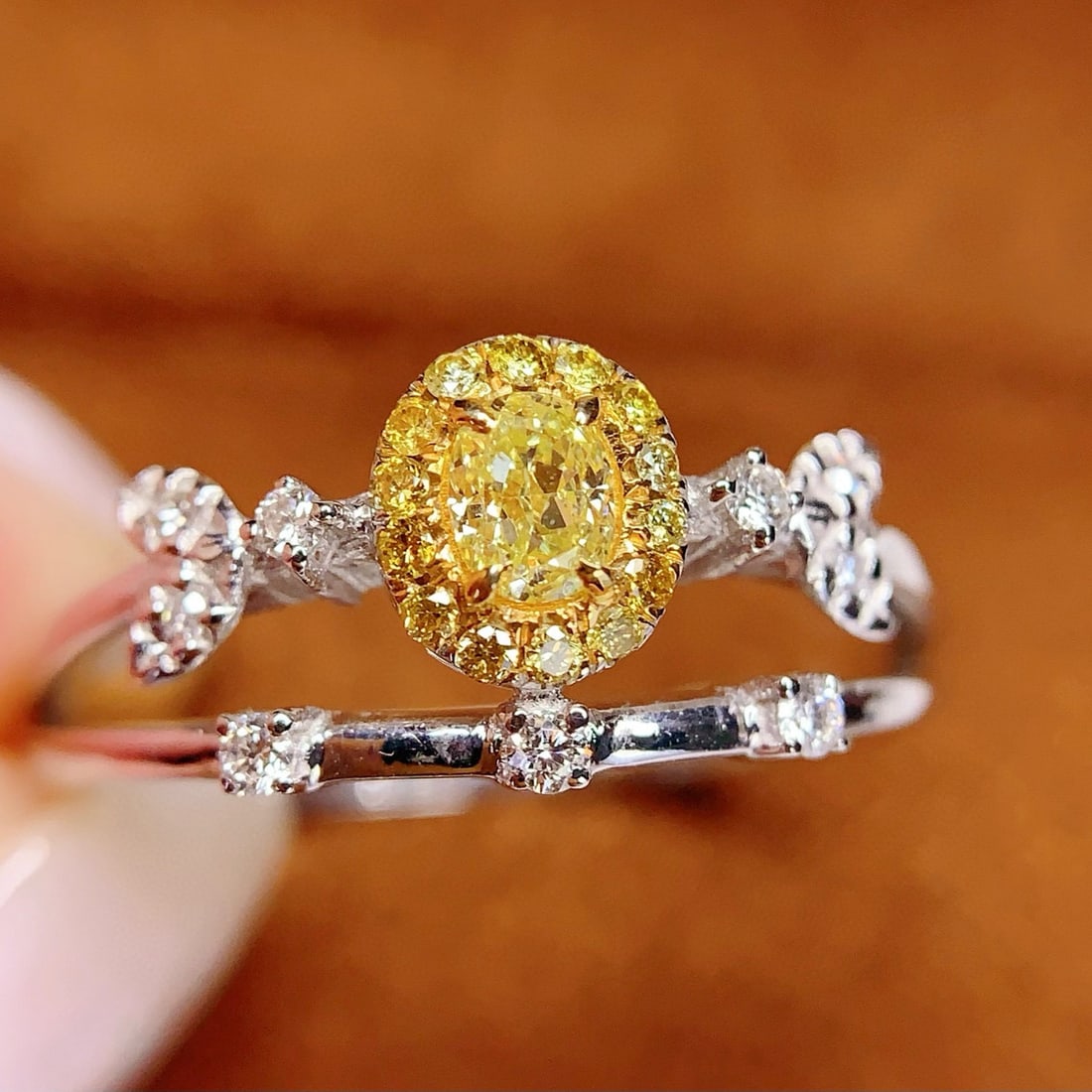 14k Gold 0.26 Ct Natural Yellow Diamond & Diamond Ring - 4