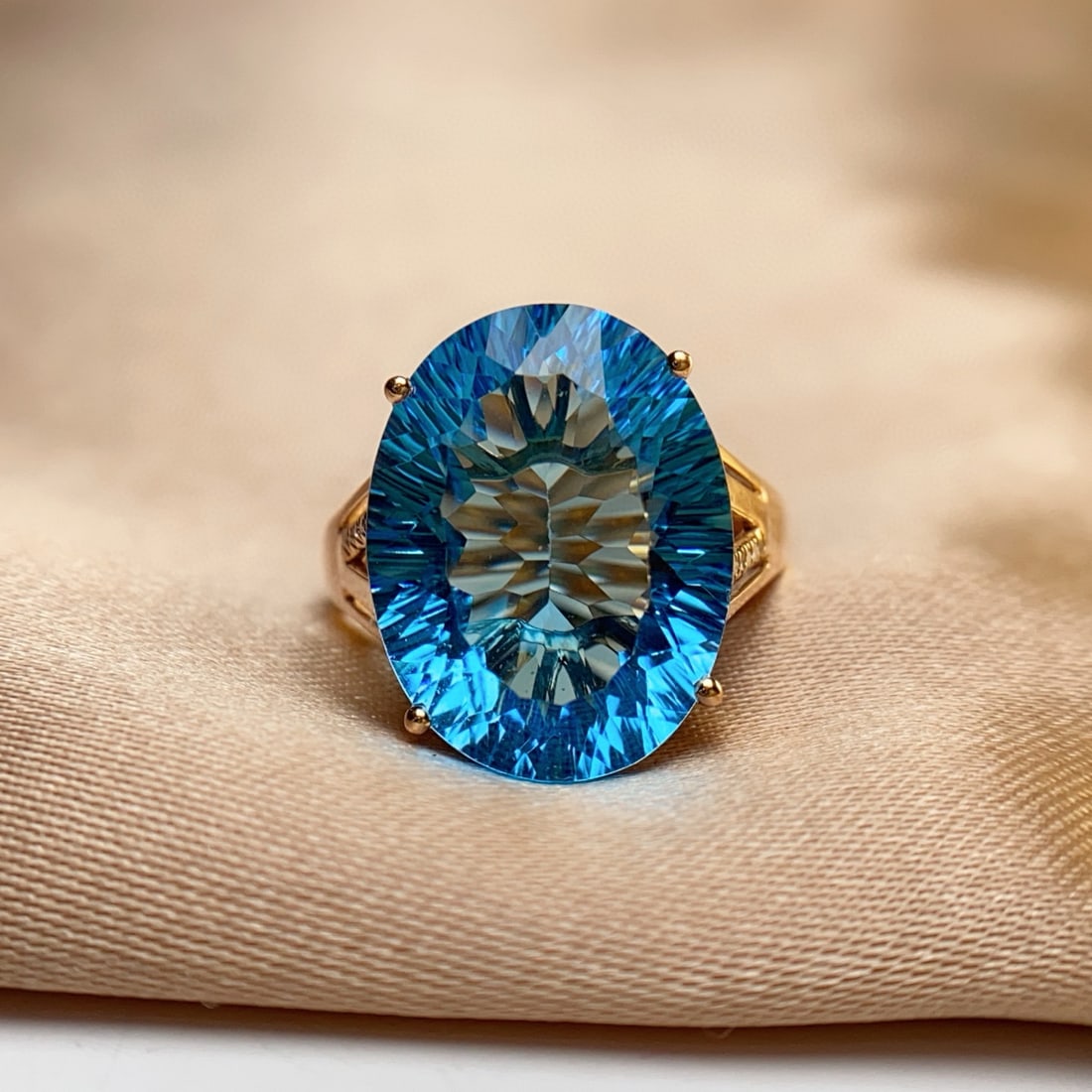 14k Gold 11.80 Ct Natural Topaz & Diamond Ring - 2