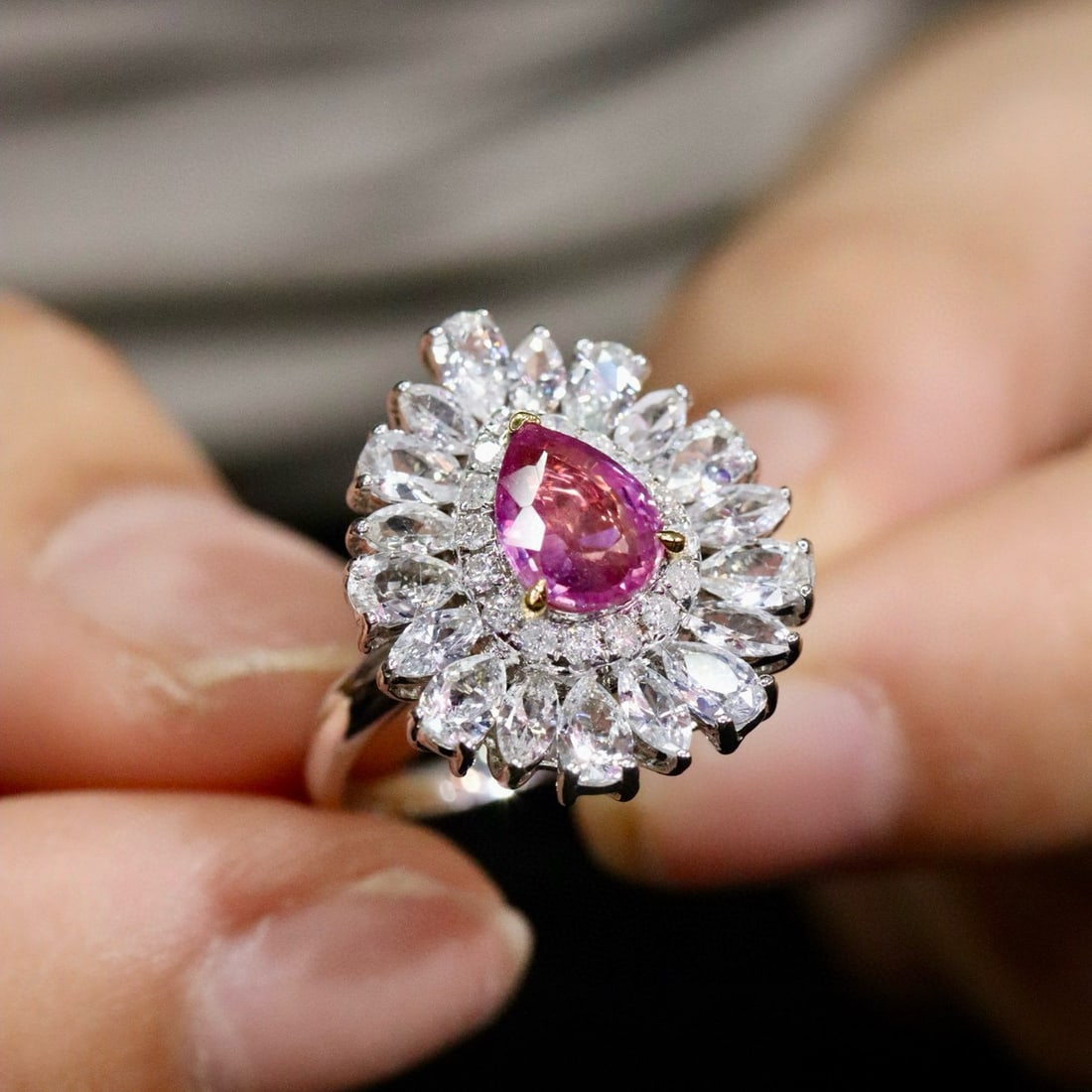 14k Gold 1.20 Ctw Natural Padparadscha Sapphire & Diamond Ring - 3