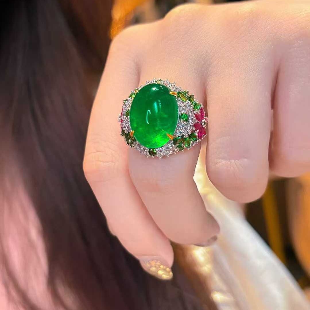14k Gold 9 Ct Vivid Green Natural Emerald & Diamond Ring - 3