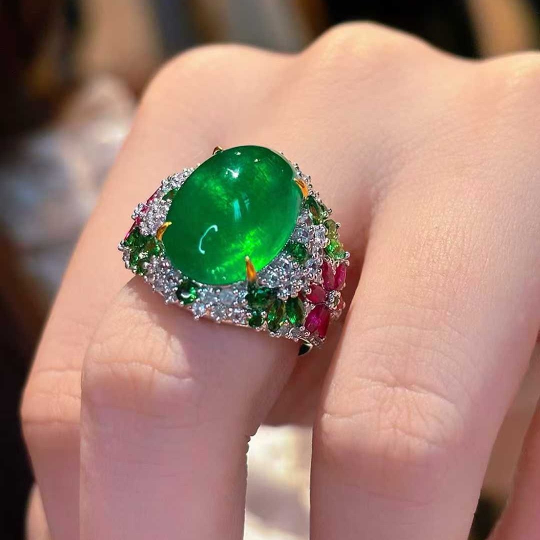 14k Gold 9 Ct Vivid Green Natural Emerald & Diamond Ring - 4