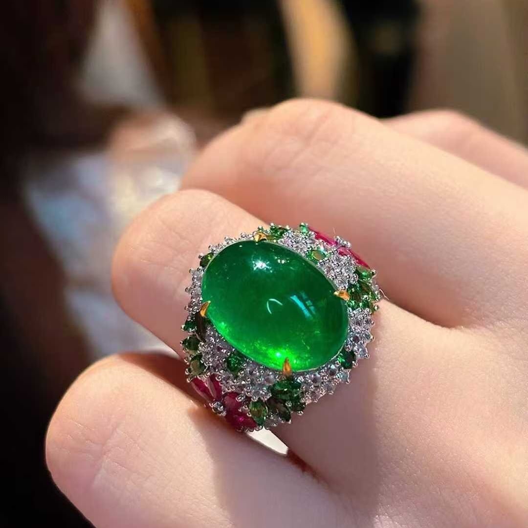 14k Gold 9 Ct Vivid Green Natural Emerald & Diamond Ring - 5