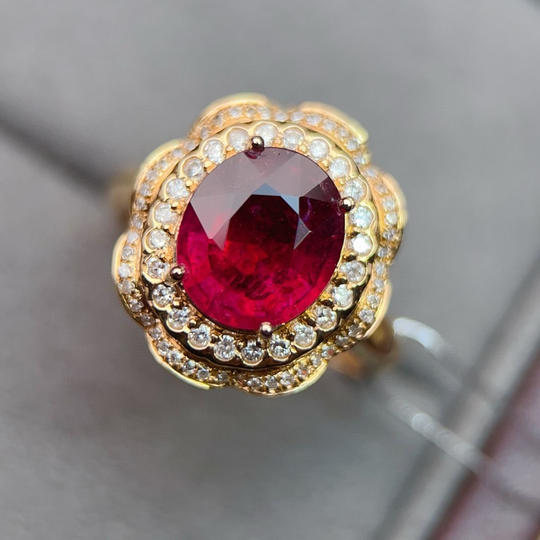 14k Gold 3.09 Ctw Natural Tourmaline & Diamond Ring: Ref:231038345 // gold content:14k gold // ring size:7. 25us // // main gemstone:tourmaline // shape:oval // carat weight:2. 7ct // color:red // treatment:natural // // adjacent gemstone 2 : diamond