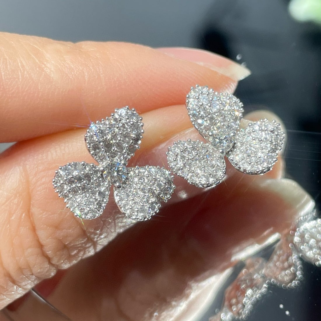14k Gold 1 Ct Natural H Diamond Earrings - 2