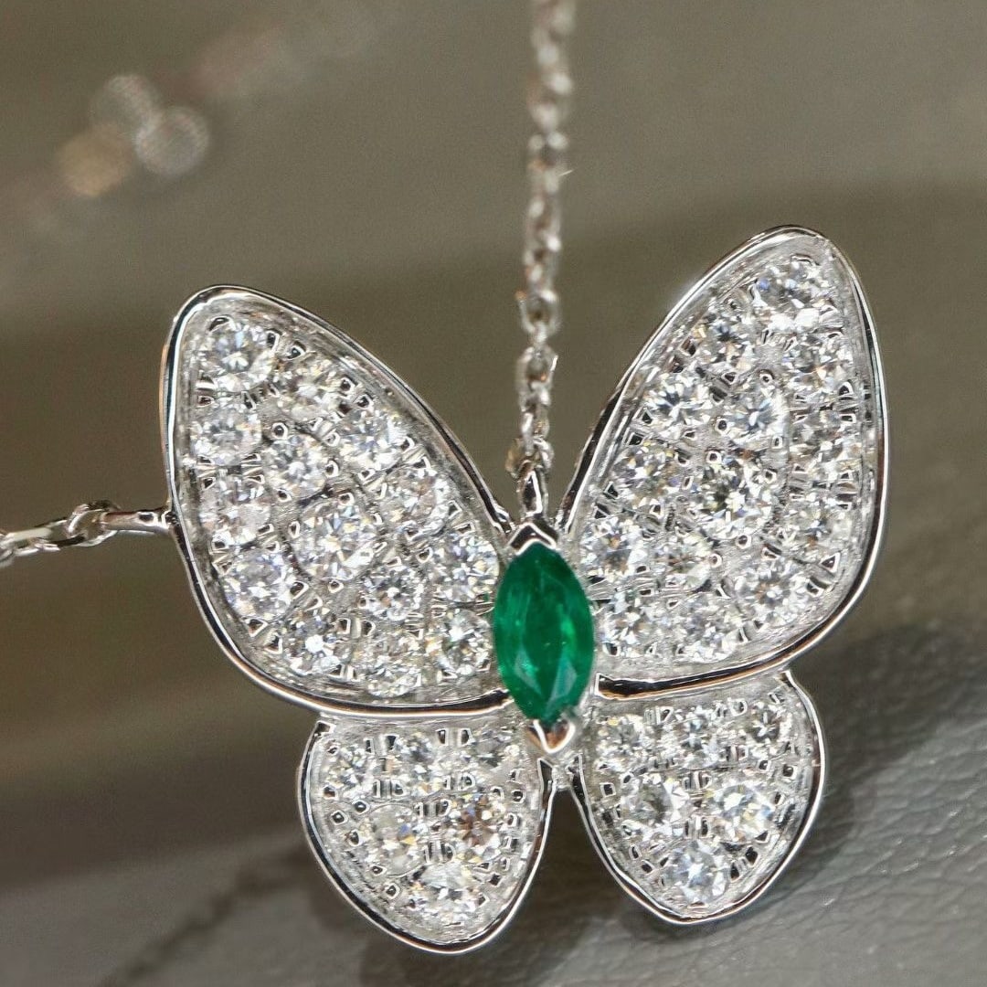 14k Gold 0.58 Ctw Vivid Green Natural Emerald & Diamond & Butterfly Necklace - 4
