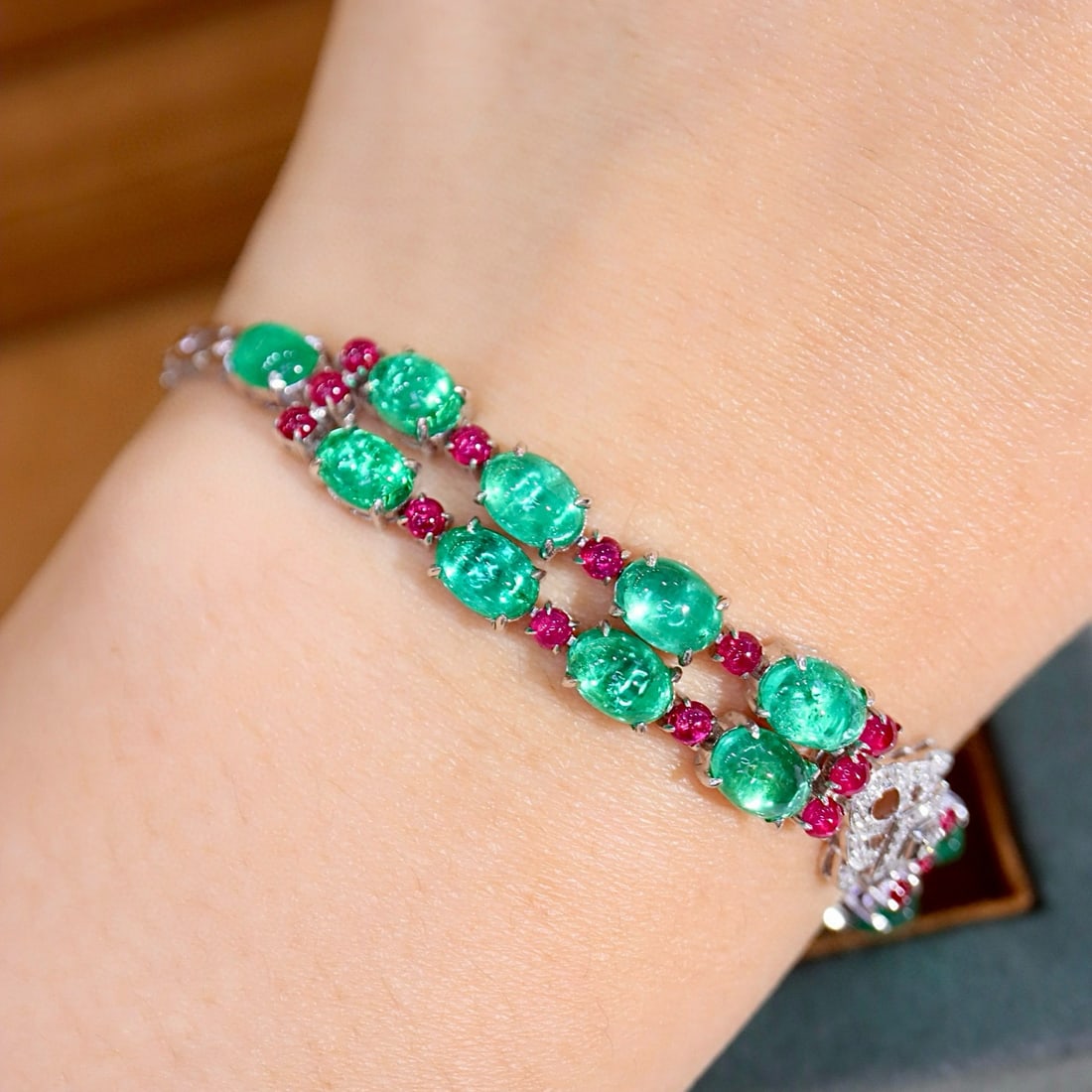 14k Gold 14.03 Ctw Natural Emerald & Diamond Bracelet - 6