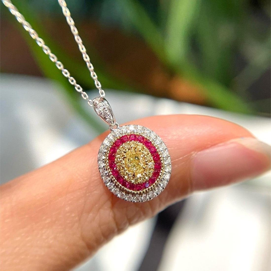 14k Gold 0.65 Ctw Natural Color Diamond Pendant( Without Chain ): Ref:231038397 // gold content:14k gold // main gemstone:diamond // shape:multiply // carat weight:0. 5ct // clarity grade:vs-si // color:color // treatment:natural // // adjacent gemstone 2 : ruby //