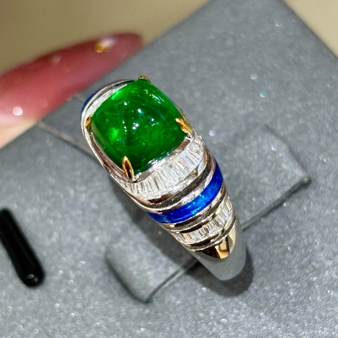 14k Gold 2.35 Ct Vivid Green Natural Emerald & Diamond Ring - 9