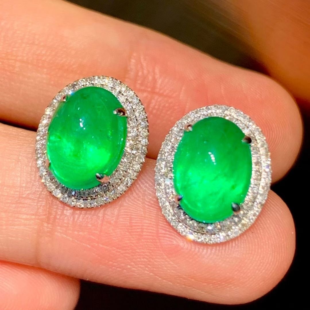 14k Gold 5.6 Ct Vivid Green Natural Emerald & Diamond Earrings - 2