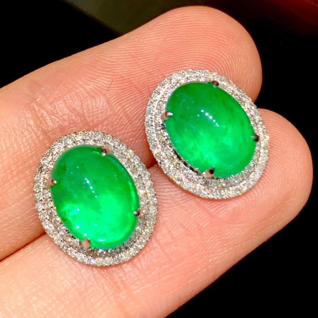 14k Gold 5.6 Ct Vivid Green Natural Emerald & Diamond Earrings - 3