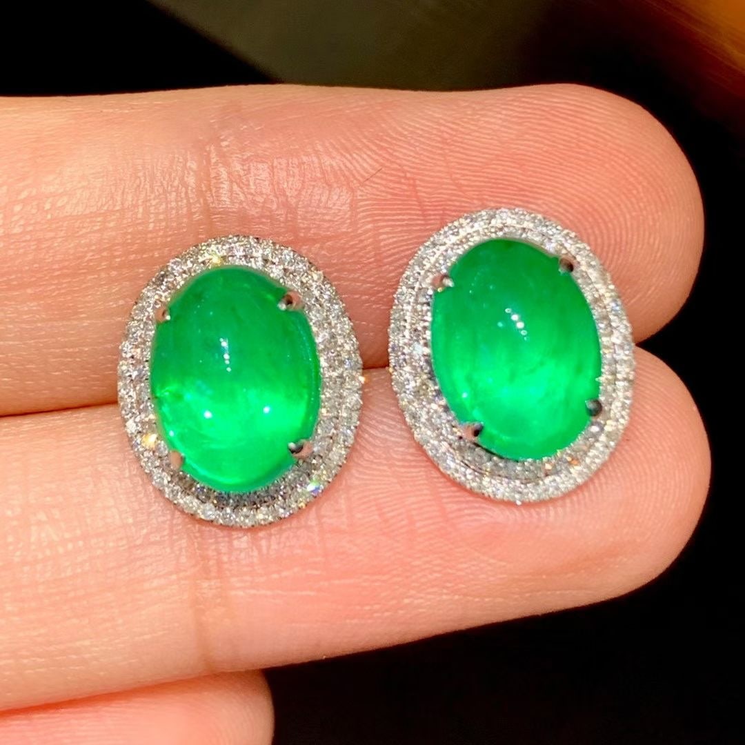 14k Gold 5.6 Ct Vivid Green Natural Emerald & Diamond Earrings - 4
