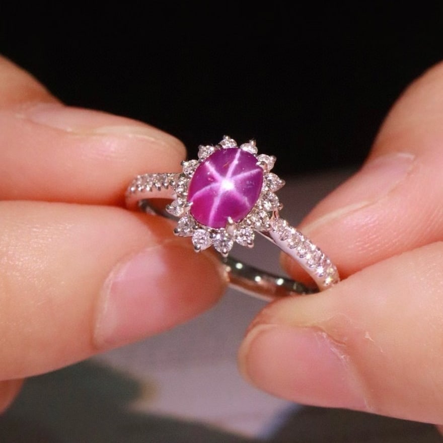 14k Gold 1.47 Ctw Natural Star Sapphire & Diamond Ring - 3