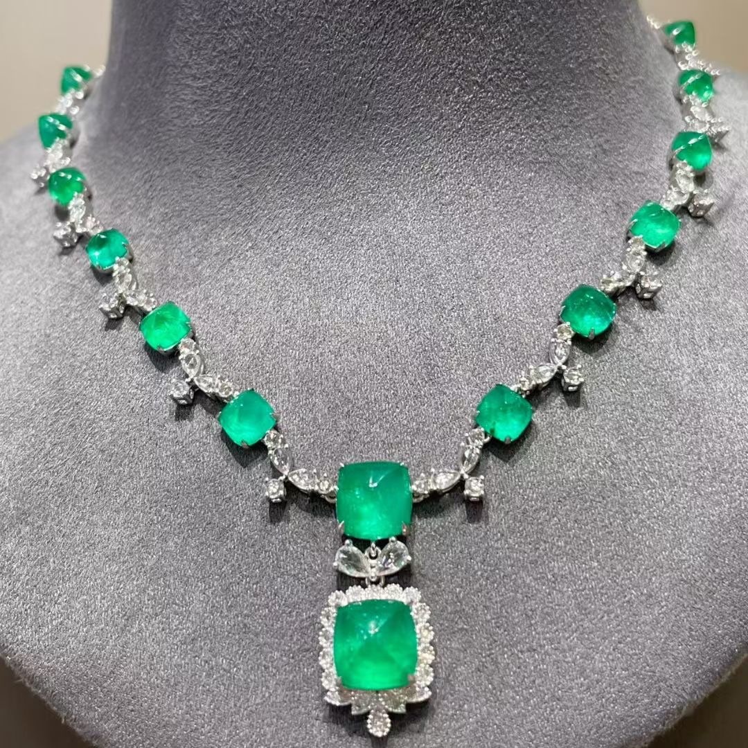 14k Gold 14.5 Ct Natural Emerald & Diamond & Sapphire Necklace - 2