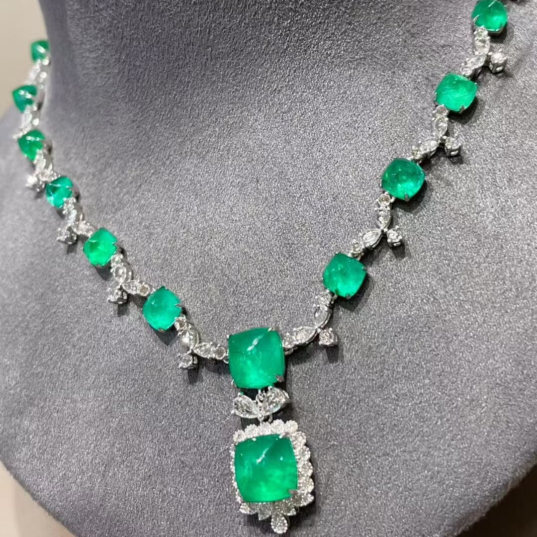 14k Gold 14.5 Ct Natural Emerald & Diamond & Sapphire Necklace - 3