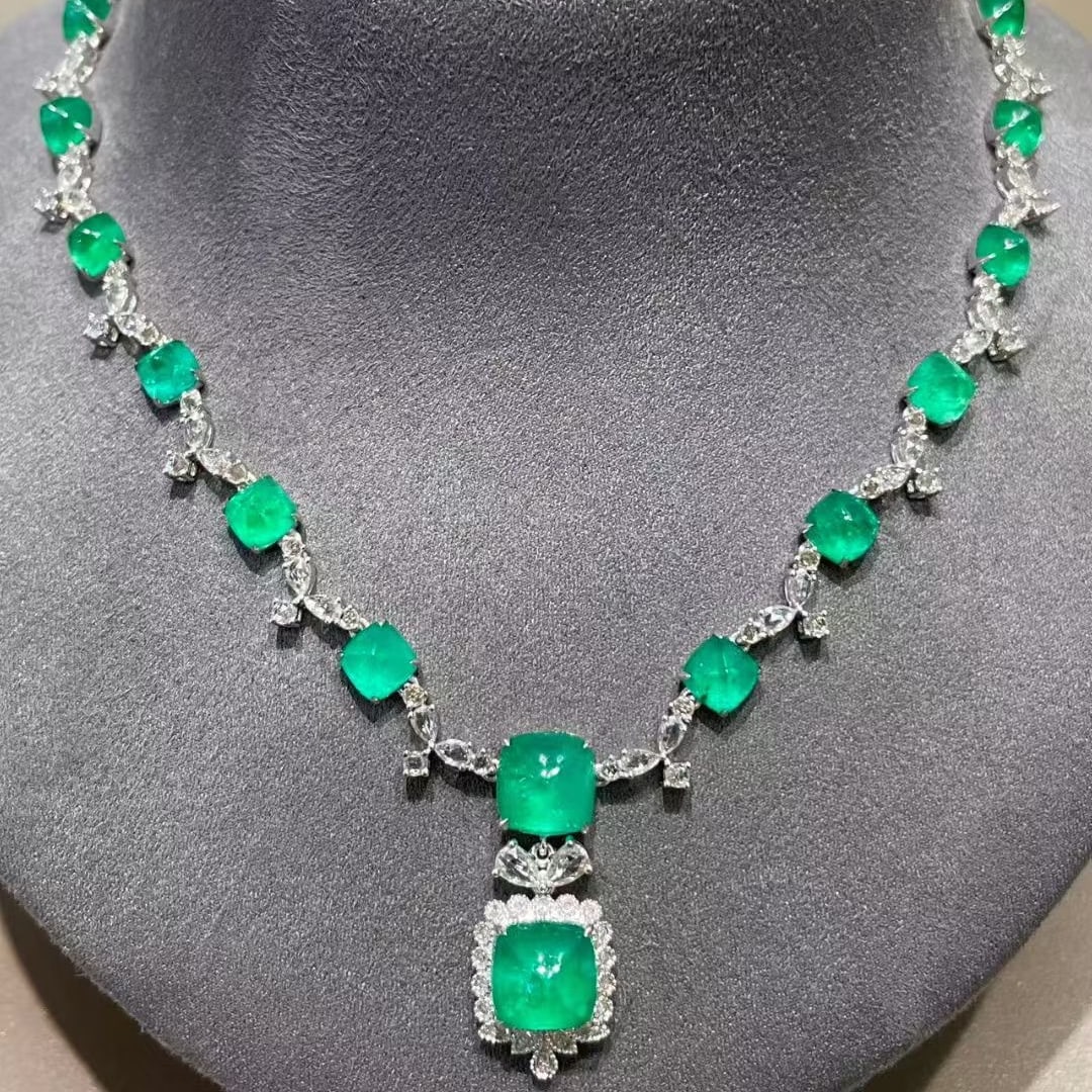 14k Gold 14.5 Ct Natural Emerald & Diamond & Sapphire Necklace - 4