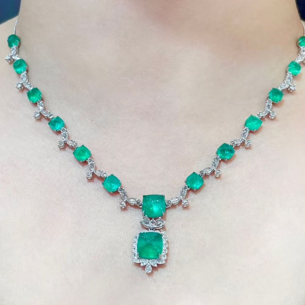 14k Gold 14.5 Ct Natural Emerald & Diamond & Sapphire Necklace - 6