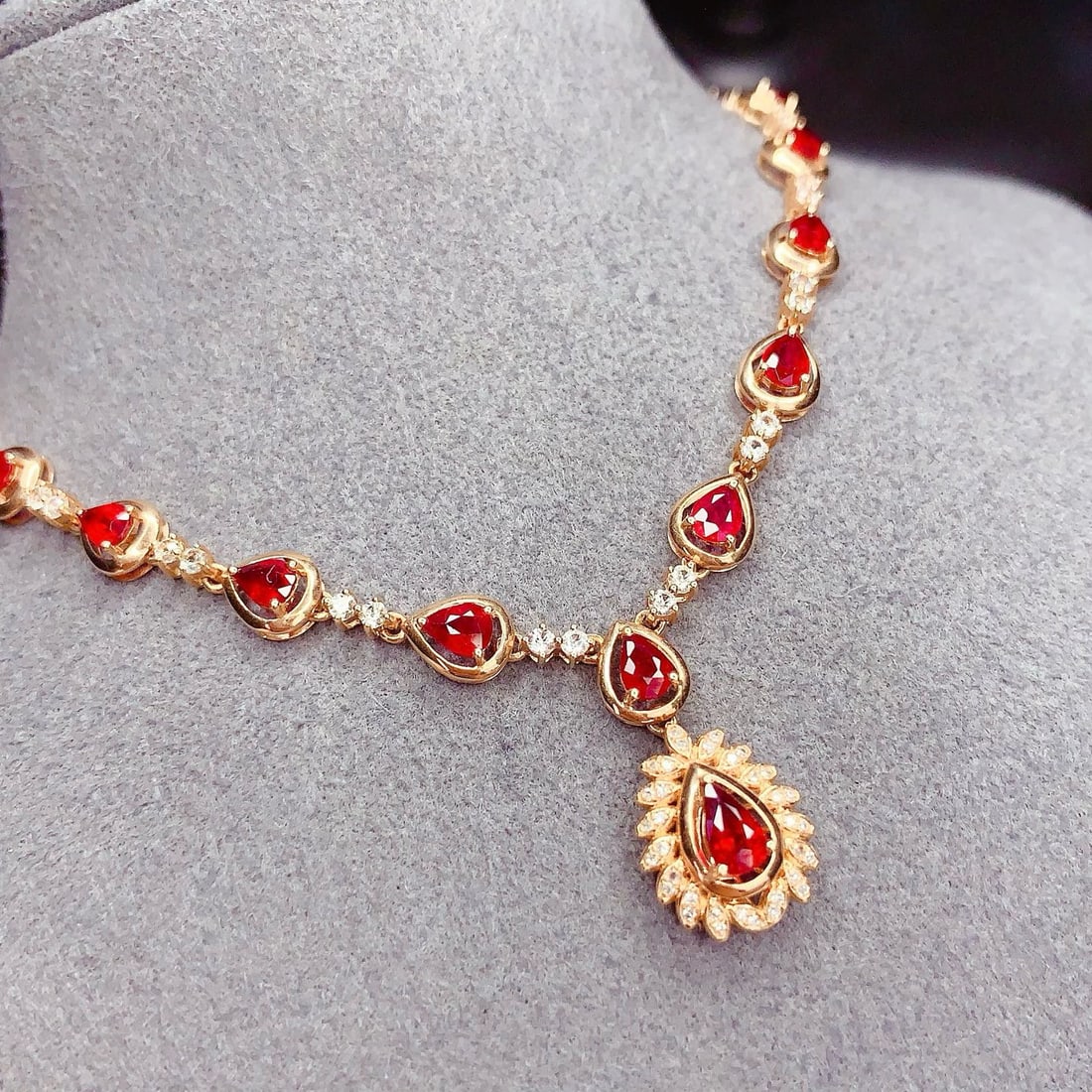 14k Gold 6 Ct Natural Ruby & Diamond & Sapphire Necklace - 2