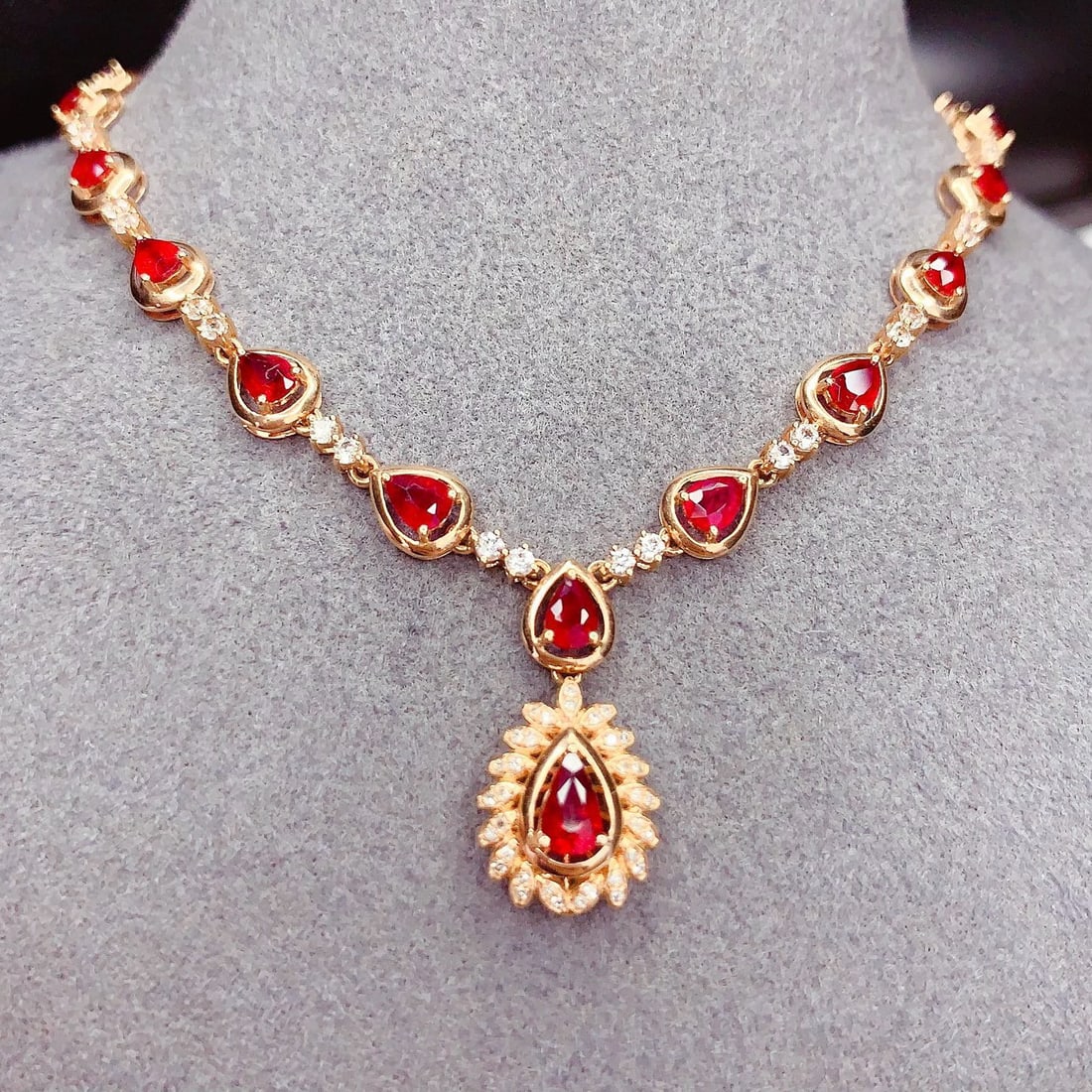 14k Gold 6 Ct Natural Ruby & Diamond & Sapphire Necklace - 3
