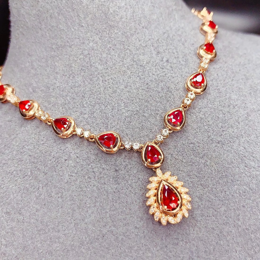 14k Gold 6 Ct Natural Ruby & Diamond & Sapphire Necklace - 4