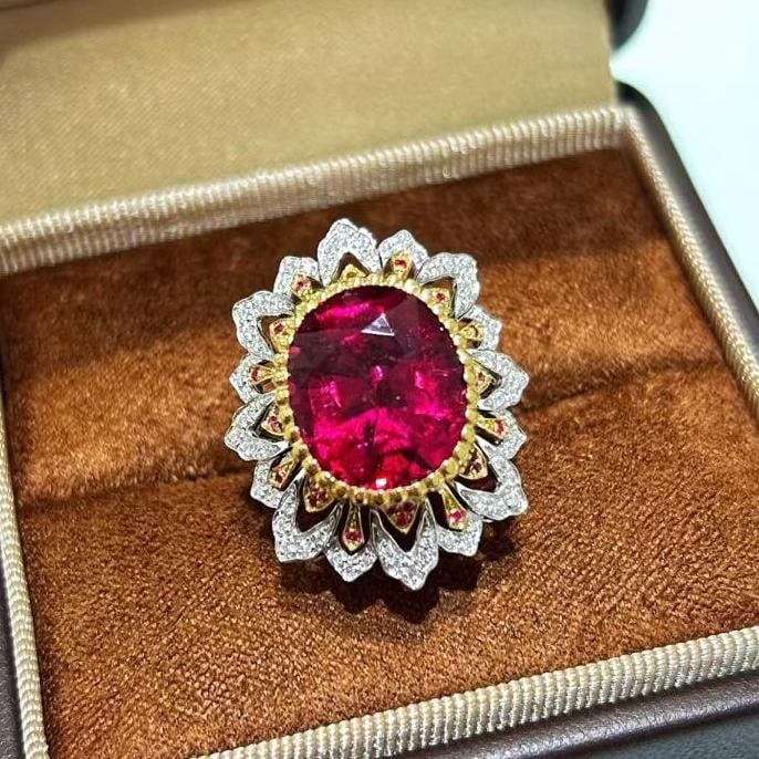 14k Gold 10.01 Ctw Natural Tourmaline & Diamond Ring: Ref:231039014 // gold content:14k gold // ring size:7. 25us // // main gemstone:tourmaline // shape:oval // carat weight:9. 6ct // color:rubellite // treatment:natural // // adjacent gemstone 2 :
