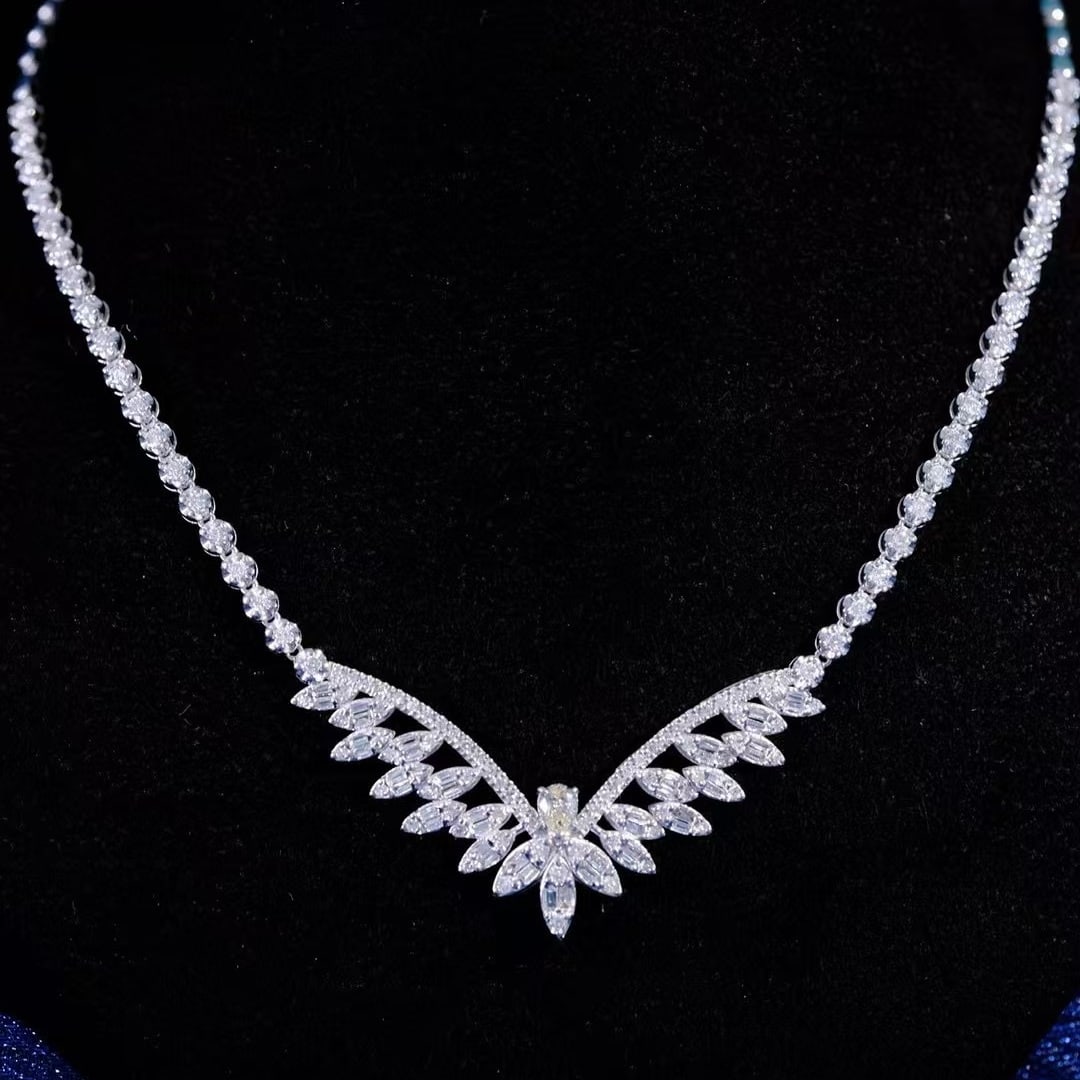 14k Gold 1.2 Ct Natural H Diamond Necklace: Ref:231039034 // gold content:14k gold // main gemstone:diamond // shape:multiply // carat weight:1. 2ct // clarity grade:vs-si // color:h // treatment:natural // Condition: New Low Estimate: 6700.00