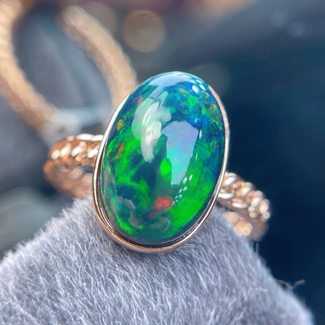 14k Gold 4.80 Ct Natural Opal Ring - 5