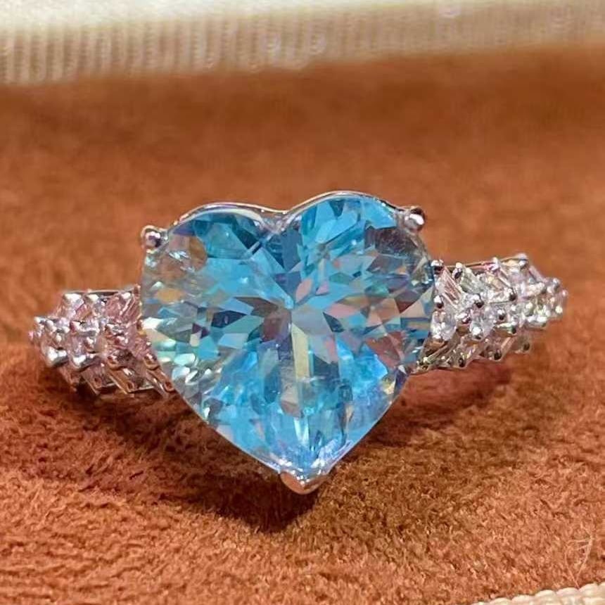 14k Gold 3.4 Ctw Natural Aquamarine & Diamond Ring - 3