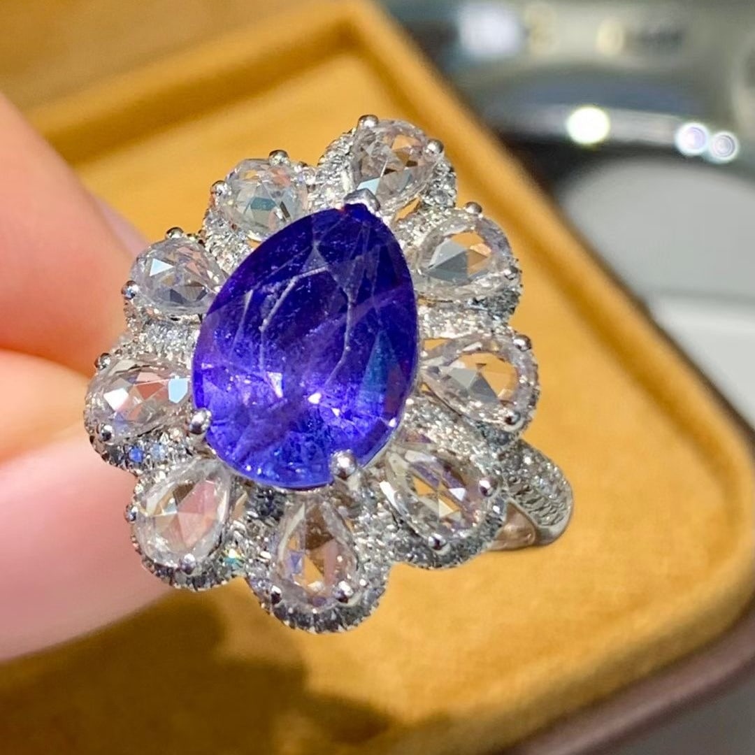 14k Gold 3.6 Ct Natural Sapphire & Diamond & Sapphire Ring - 2