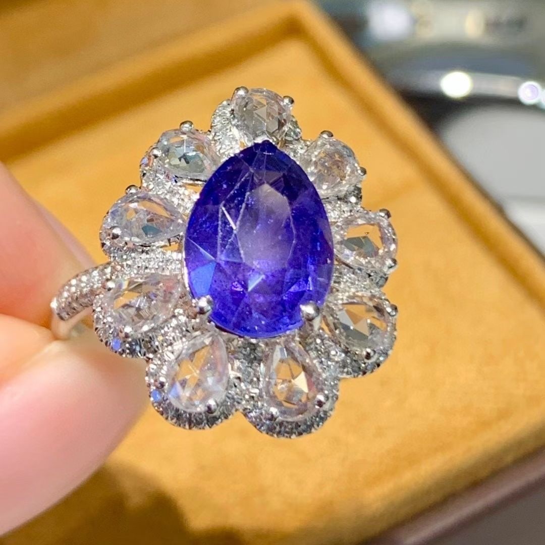 14k Gold 3.6 Ct Natural Sapphire & Diamond & Sapphire Ring - 3